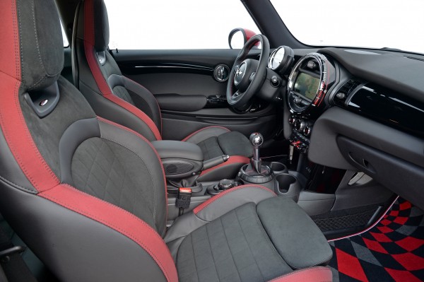 MINI_JCW_IMG12