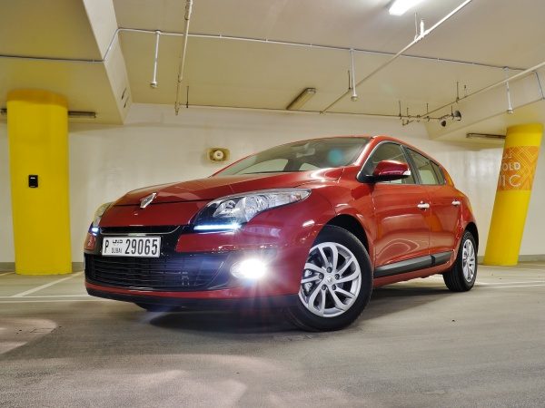 vivek-renault-megane-uae