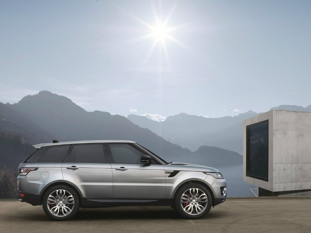 الكشف عن سيارة 2017 لاند روفر رينج روفر الرياضية بميزات جديدة