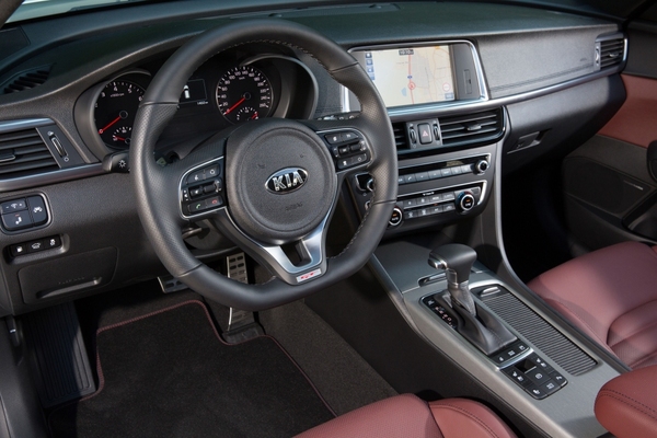 2017-kia-optima-gt-5