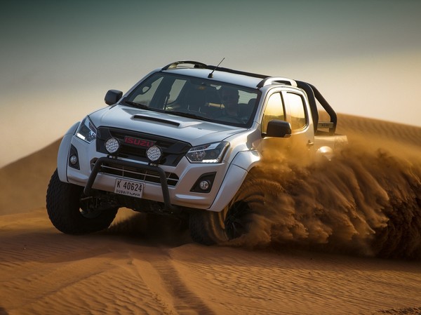Isuzu_ArcticTrucks2