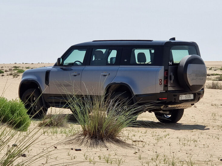 Land Rover Defender 130