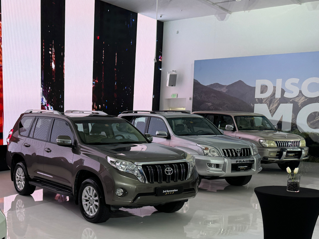 Exploring the 2024 Toyota Land Cruiser Prado | DriveArabia