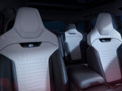 Range Rover SV Carbon