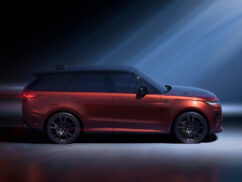 Range Rover SV Carbon