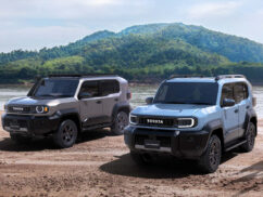 Toyota Land Cruiser FJ
