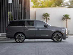 Lincoln Navigator