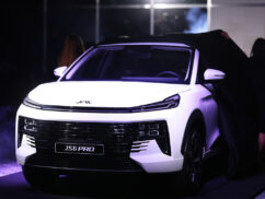 JAC JS6 Pro
