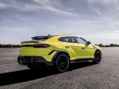 Lamborghini Urus SE Performante