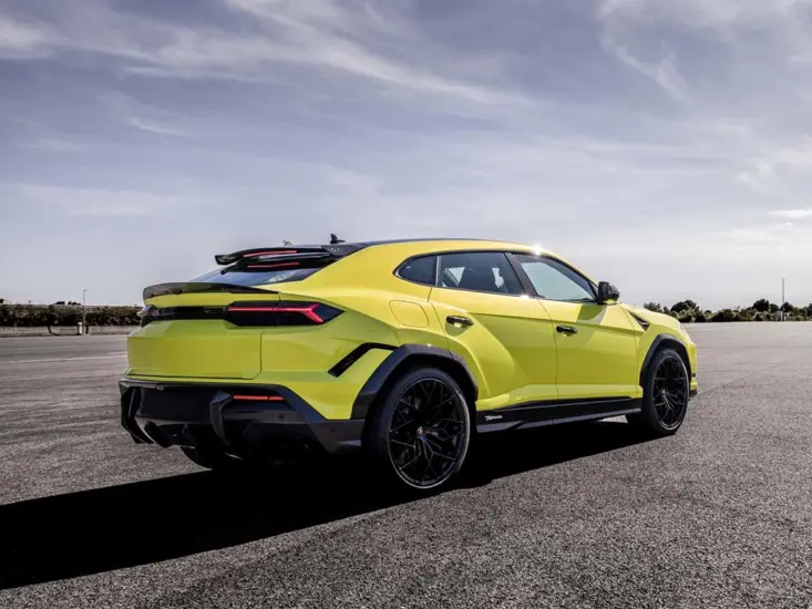 Lamborghini Urus SE Performante