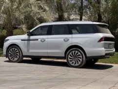 Lincoln Navigator Presidential