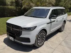 Lincoln Navigator Presidential